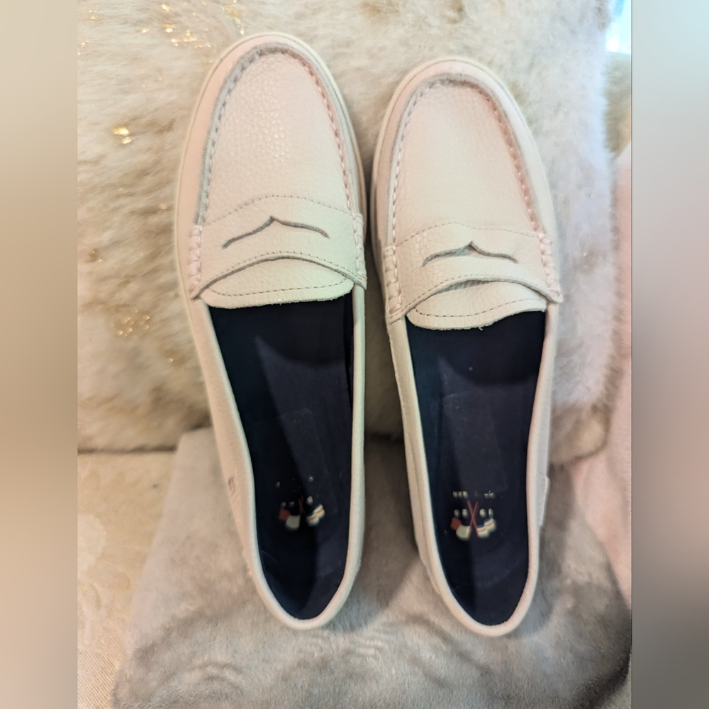 Women's 9 Cole Haan Blush Loafer